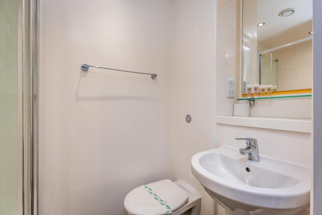 Ensuite Room With Shared Kitchen, Close To Centre 林肯 外观 照片